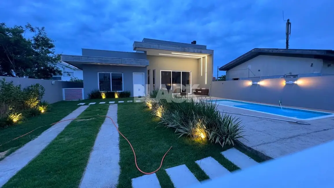 Casa com 2 quartos à venda, 130m2 em Torres - RS - imagem 1 Foto 1 de Casa com 2 quartos à venda, 130m2 em Torres - RS