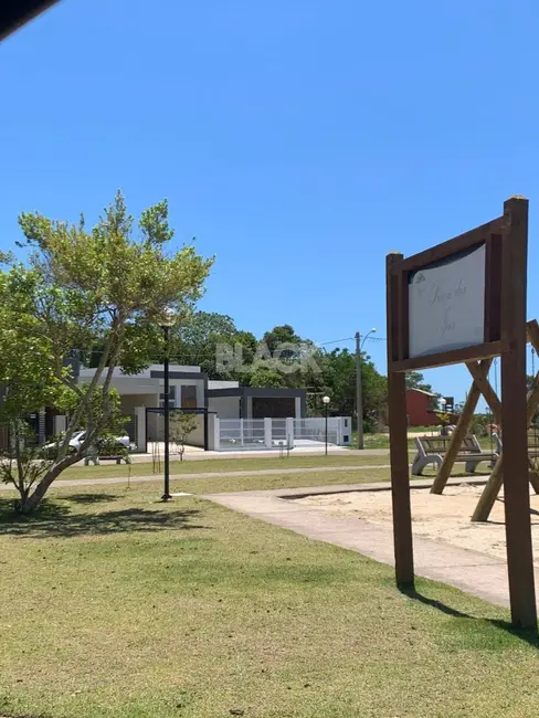 Foto 3 de Terreno / Lote à venda, 344m2 em Centro, Passo De Torres - SC