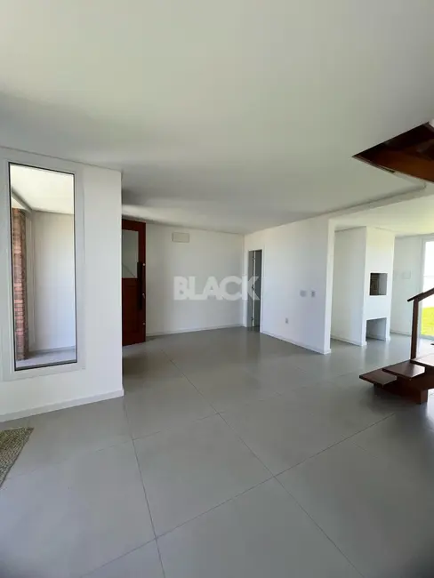 Foto 3 de Casa com 2 quartos à venda, 134m2 em Passo De Torres - SC