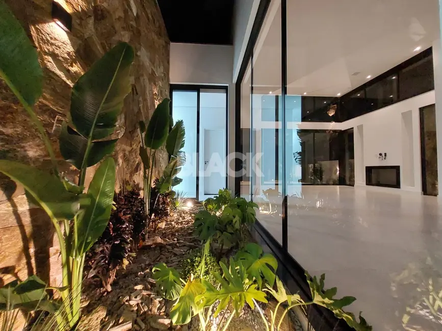 Foto 7 de Casa com 4 quartos à venda, 280m2 em Passo De Torres - SC