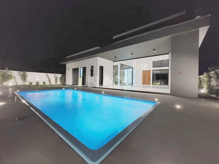 Foto 4 de Casa com 4 quartos à venda, 280m2 em Passo De Torres - SC