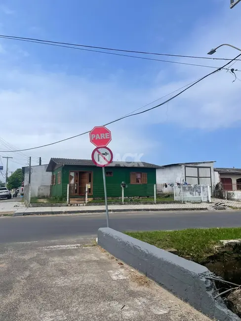 Foto 1 de Terreno / Lote à venda, 444m2 em Centro, Torres - RS