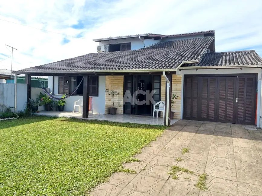 Foto 4 de Casa com 3 quartos à venda, 160m2 em Centro, Passo De Torres - SC