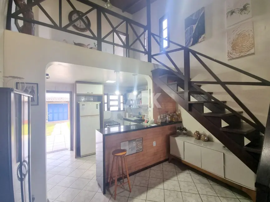 Foto 8 de Casa com 3 quartos à venda, 160m2 em Centro, Passo De Torres - SC