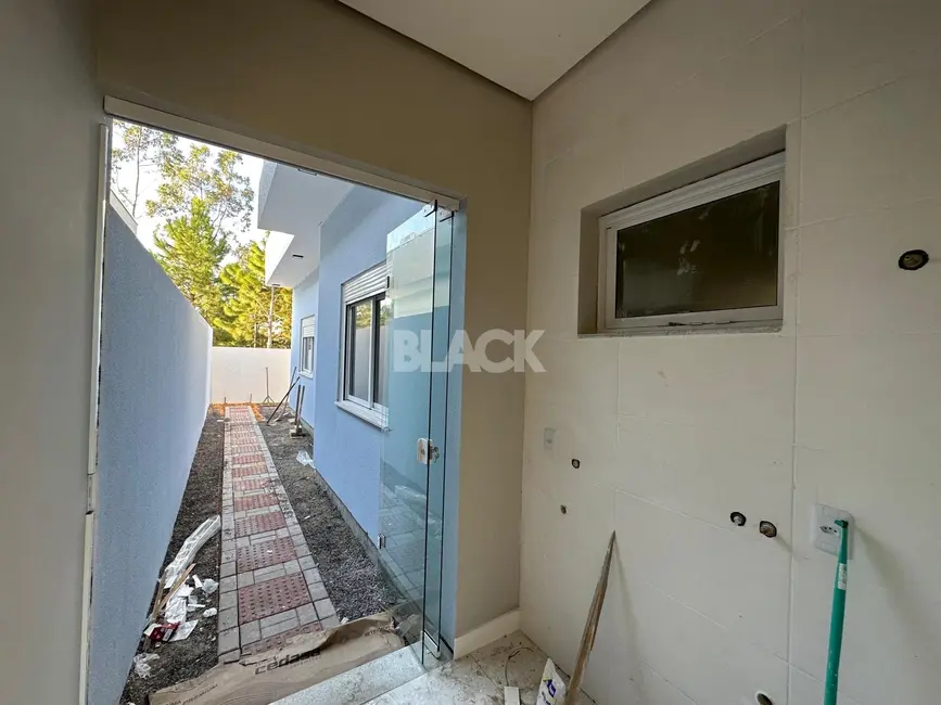 Casa com 2 quartos à venda, 70m2 em Passo De Torres - SC - imagem 8 Foto 8 de Casa com 2 quartos à venda, 70m2 em Passo De Torres - SC