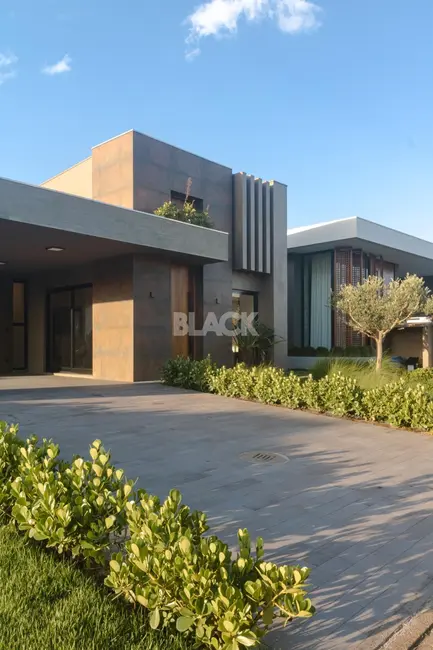 Foto 5 de Casa de Condomínio com 3 quartos à venda, 193m2 em Torres - RS