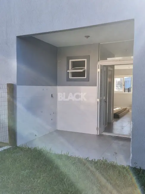 Casa com 2 quartos à venda, 60m2 em Passo De Torres - SC - imagem 4 Foto 4 de Casa com 2 quartos à venda, 60m2 em Passo De Torres - SC