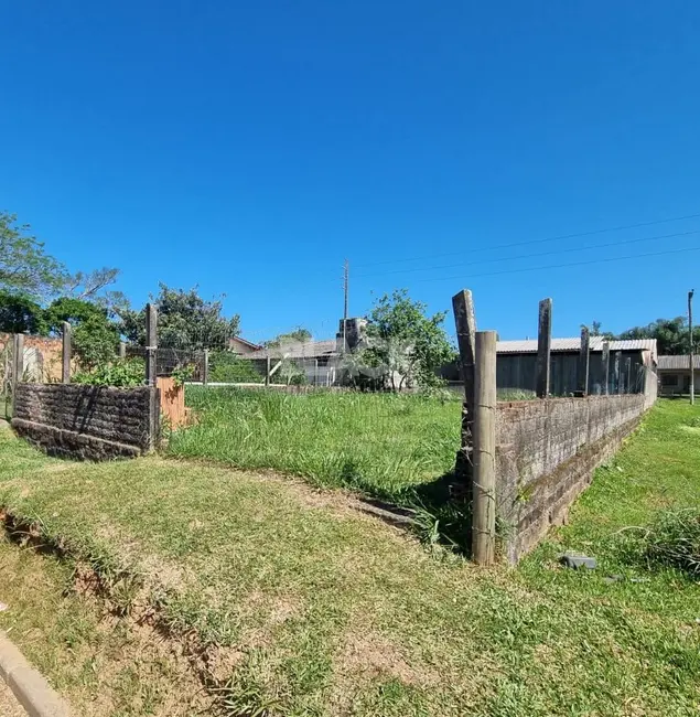 Foto 1 de Terreno / Lote à venda, 200m2 em Torres - RS
