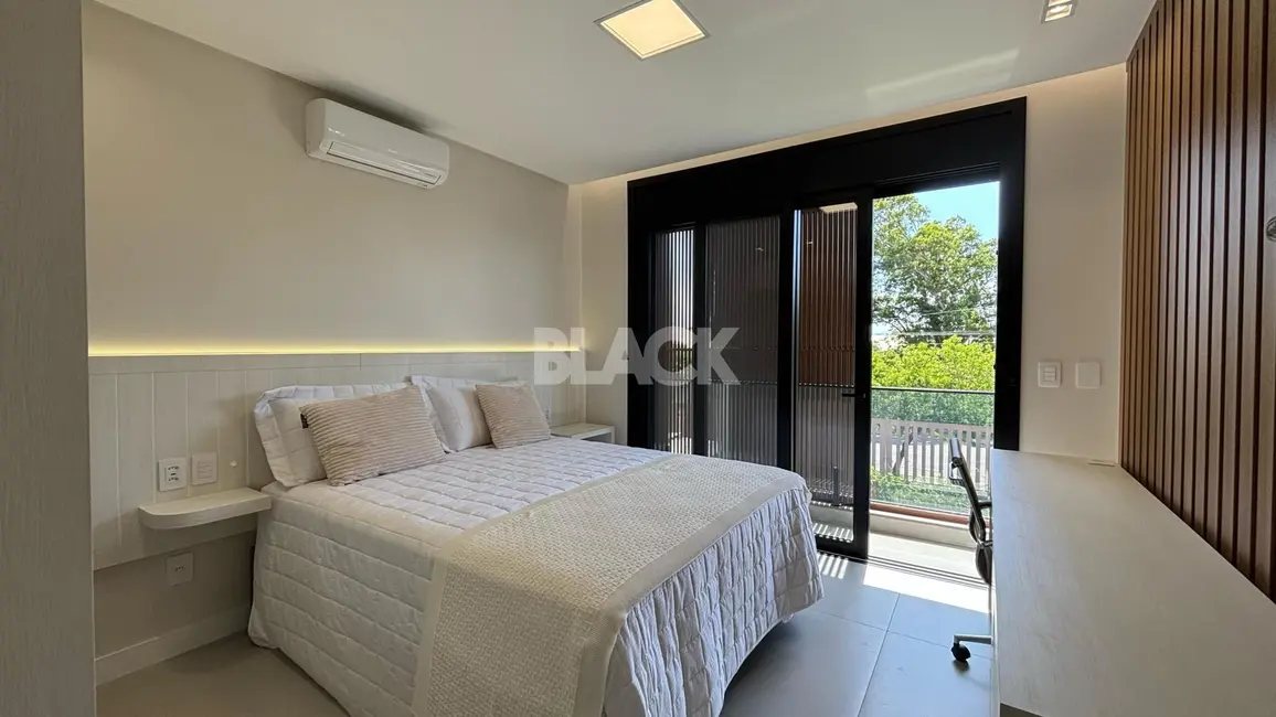 Foto 6 de Casa de Condomínio com 4 quartos à venda, 245m2 em Torres - RS