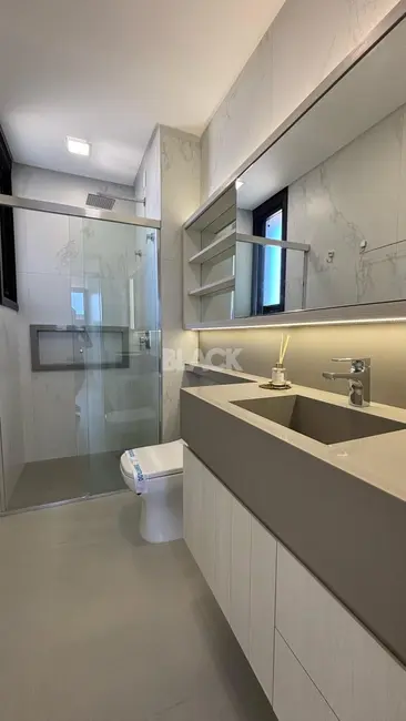 Foto 4 de Casa de Condomínio com 4 quartos à venda, 245m2 em Torres - RS