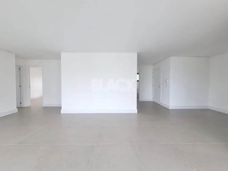 Apartamento com 3 quartos à venda, 108m2 em Centro, Torres - RS - imagem 6 Foto 6 de Apartamento com 3 quartos à venda, 108m2 em Centro, Torres - RS