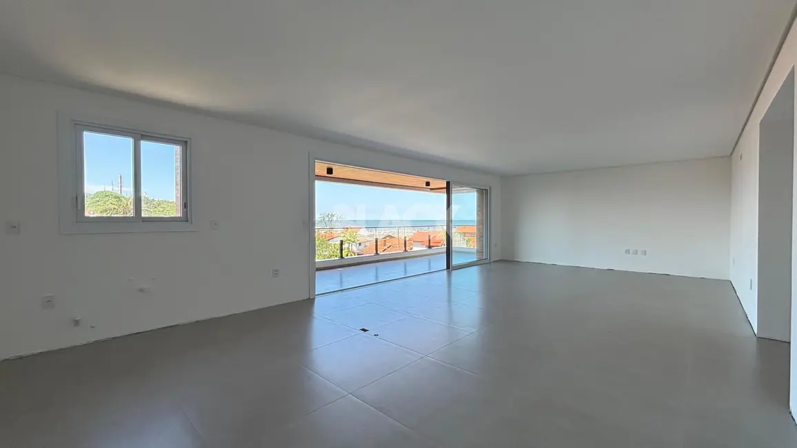 Foto 1 de Apartamento com 3 quartos à venda, 145m2 em Torres - RS