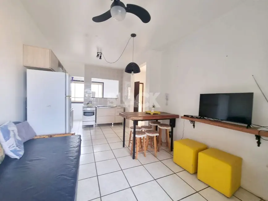 Apartamento com 2 quartos à venda, 75m2 em Centro, Torres - RS - imagem 3 Foto 3 de Apartamento com 2 quartos à venda, 75m2 em Centro, Torres - RS