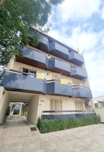 Foto 1 de Apartamento com 2 quartos à venda, 75m2 em Centro, Torres - RS