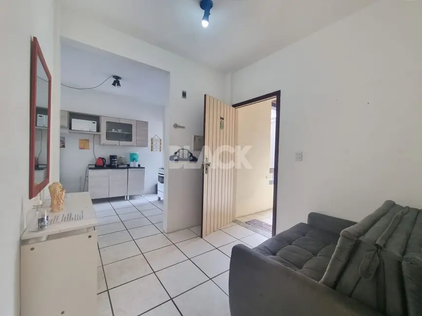 Apartamento com 2 quartos à venda, 75m2 em Centro, Torres - RS - imagem 4 Foto 4 de Apartamento com 2 quartos à venda, 75m2 em Centro, Torres - RS