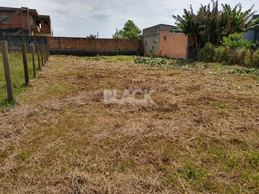 Foto 1 de Terreno / Lote à venda, 435m2 em Torres - RS
