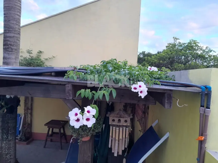 Casa com 3 quartos à venda, 289m2 em Torres - RS - imagem 5 Foto 5 de Casa com 3 quartos à venda, 289m2 em Torres - RS