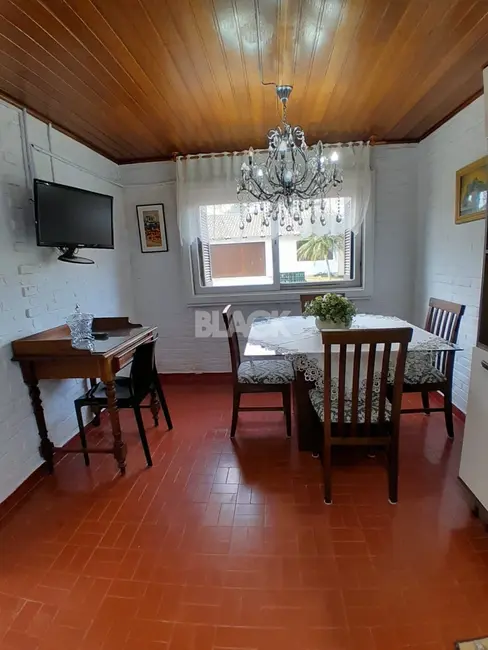 Casa com 3 quartos à venda, 289m2 em Torres - RS - imagem 9 Foto 9 de Casa com 3 quartos à venda, 289m2 em Torres - RS