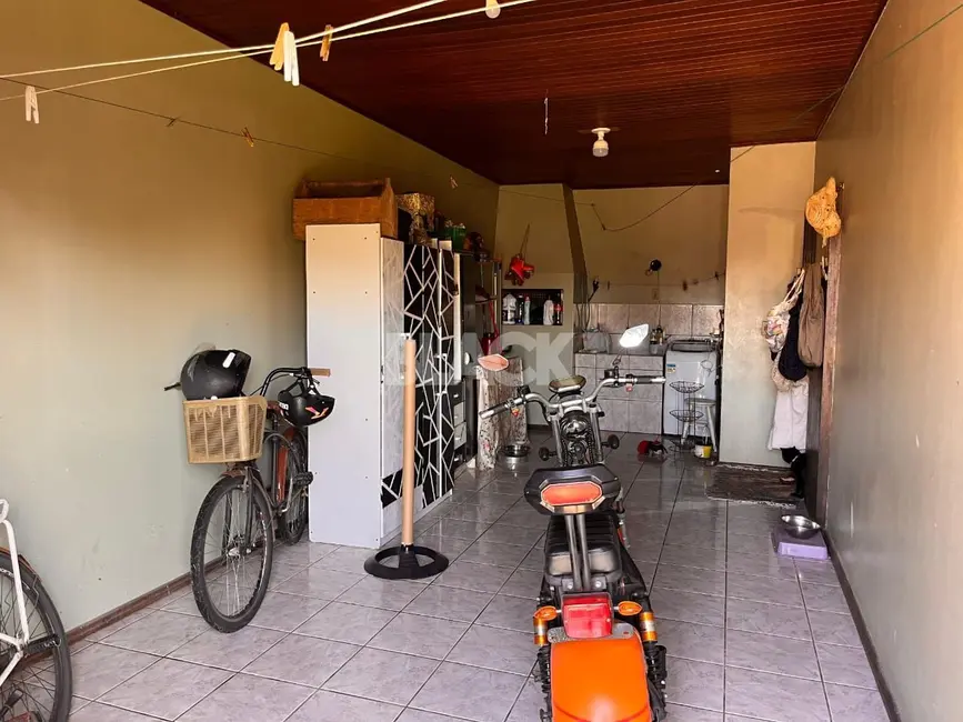 Foto 9 de Casa com 2 quartos à venda, 100m2 em Torres - RS