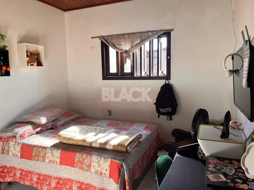 Foto 7 de Casa com 2 quartos à venda, 100m2 em Torres - RS