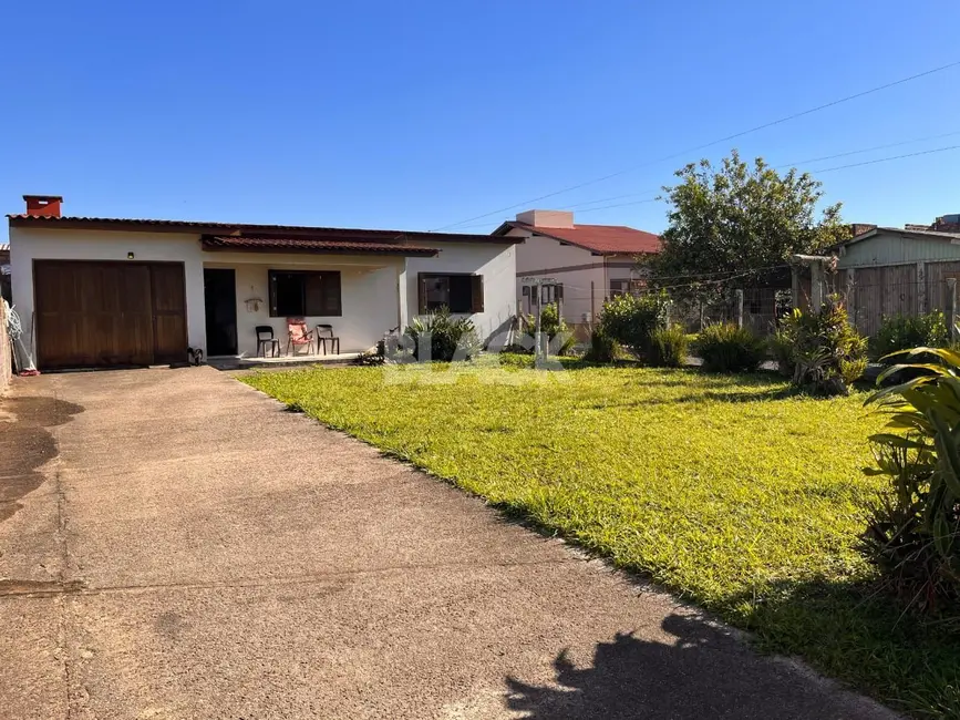 Foto 3 de Casa com 2 quartos à venda, 100m2 em Torres - RS