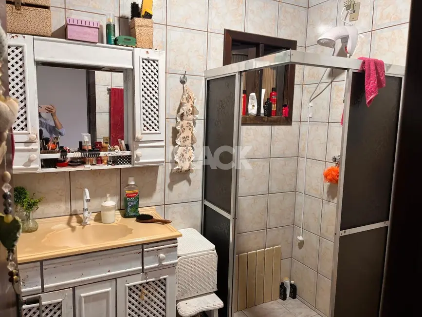 Foto 8 de Casa com 2 quartos à venda, 100m2 em Torres - RS