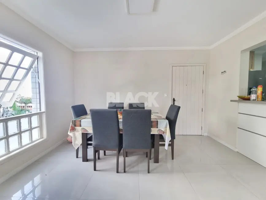 Foto 4 de Apartamento com 3 quartos à venda, 104m2 em Torres - RS