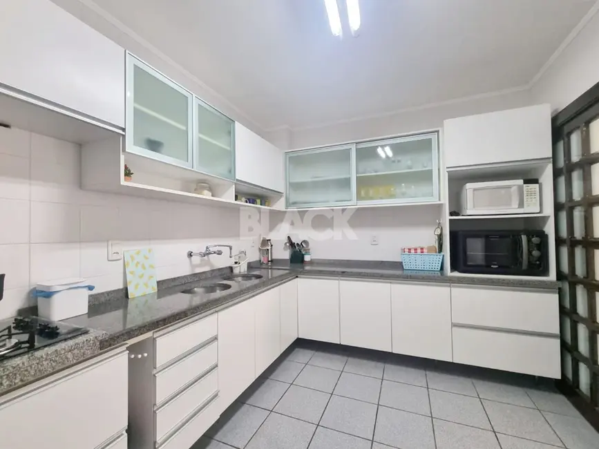 Foto 6 de Apartamento com 3 quartos à venda, 104m2 em Torres - RS