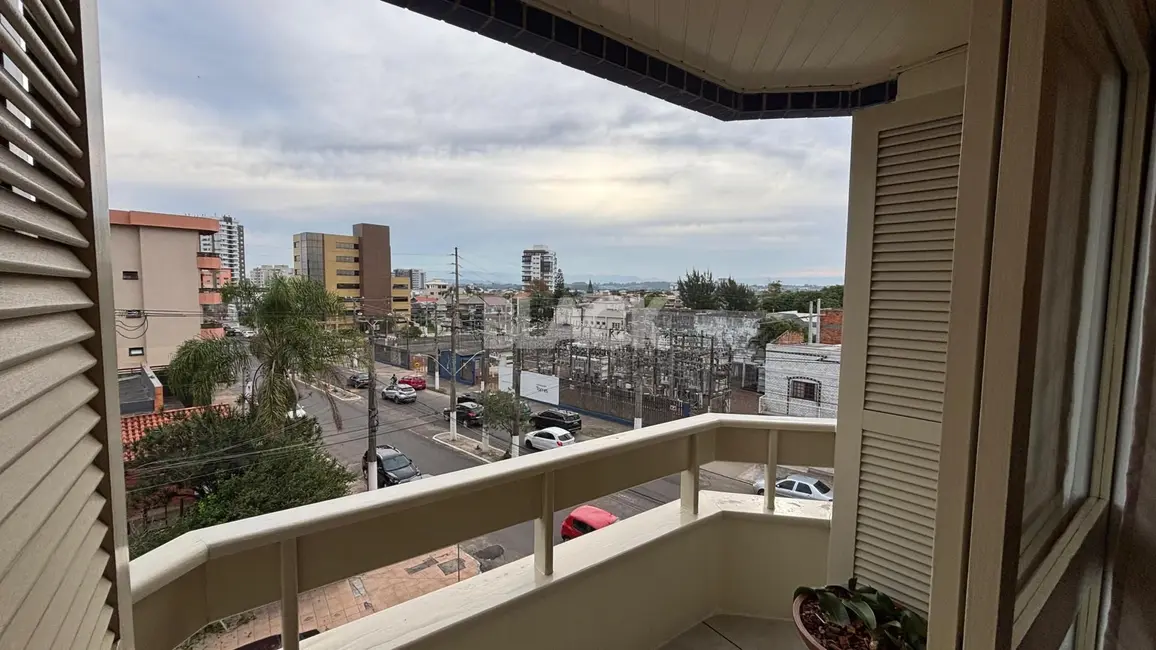 Apartamento com 2 quartos à venda, 88m2 em Centro, Torres - RS - imagem 7 Foto 7 de Apartamento com 2 quartos à venda, 88m2 em Centro, Torres - RS