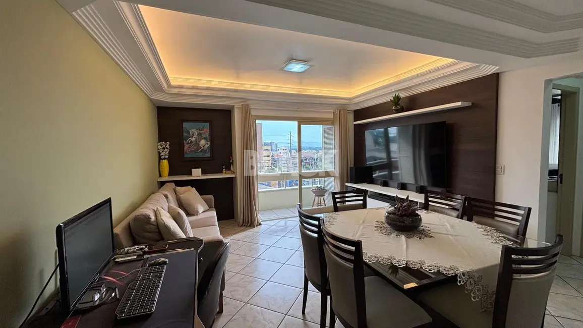 Apartamento com 2 quartos à venda, 88m2 em Centro, Torres - RS - imagem 3 Foto 3 de Apartamento com 2 quartos à venda, 88m2 em Centro, Torres - RS
