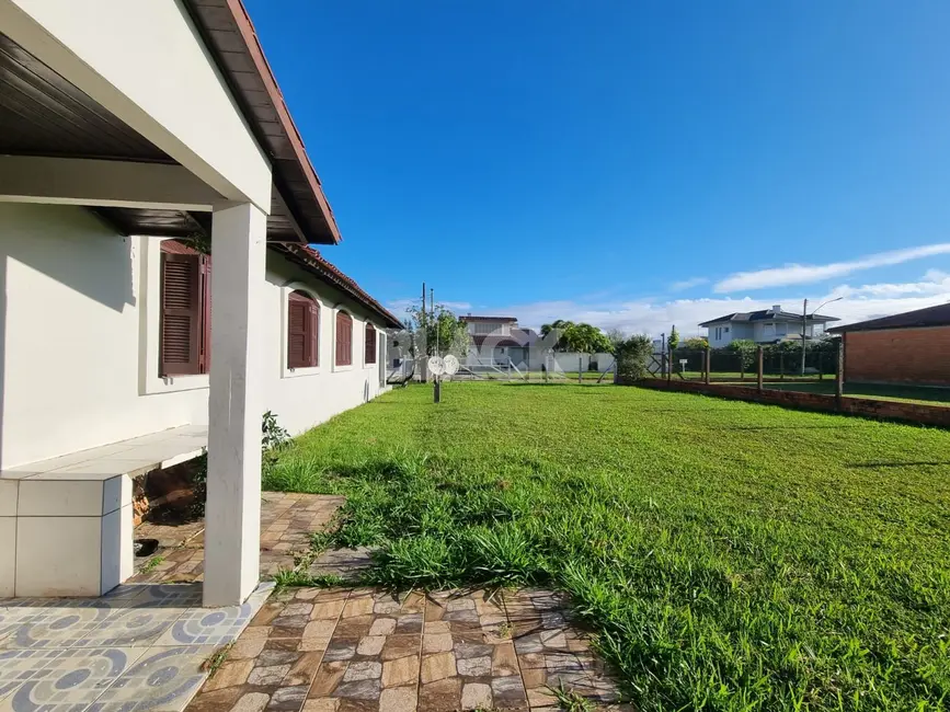 Foto 7 de Casa com 6 quartos à venda, 264m2 em Torres - RS