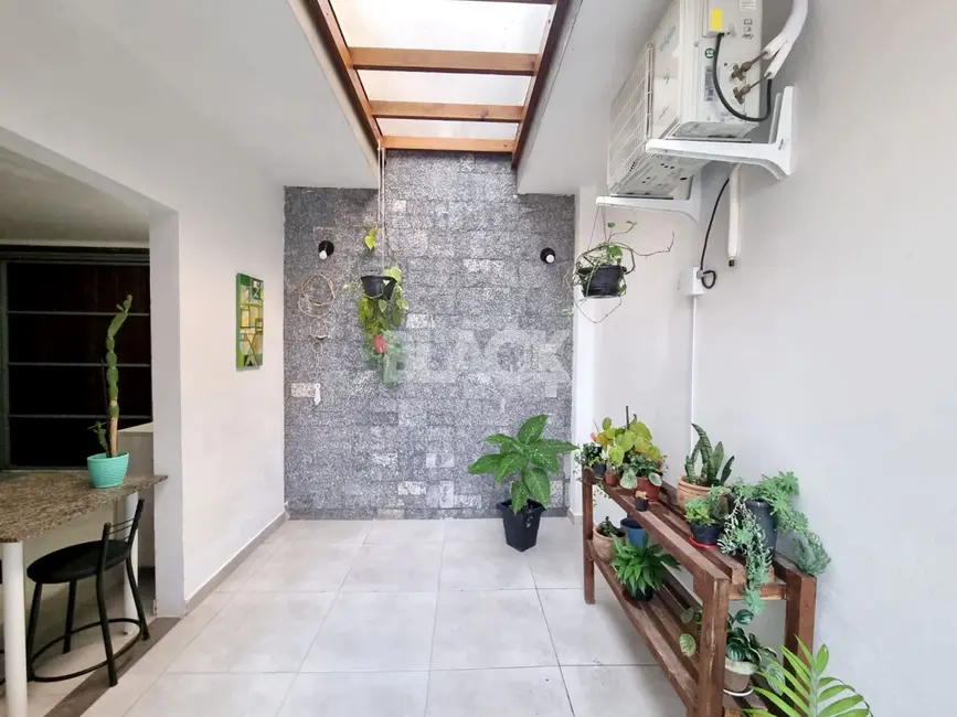 Casa com 3 quartos à venda, 179m2 em Torres - RS - imagem 6 Foto 6 de Casa com 3 quartos à venda, 179m2 em Torres - RS