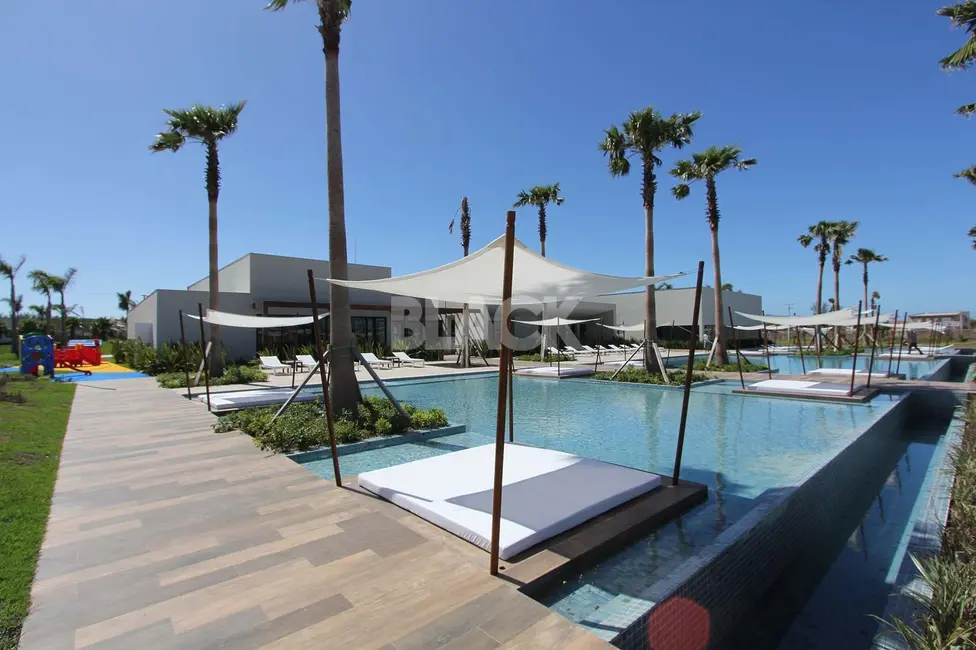 Foto 6 de Terreno / Lote à venda, 360m2 em Torres - RS