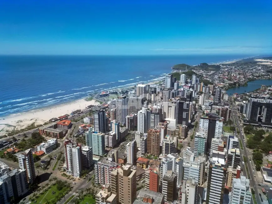 Foto 9 de Apartamento com 3 quartos à venda, 168m2 em Torres - RS