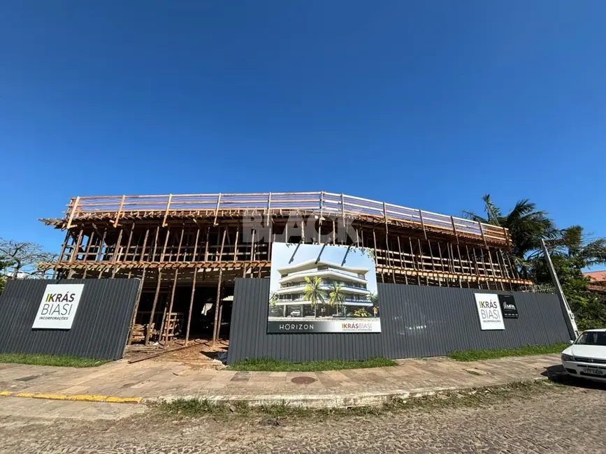 Foto 1 de Cobertura com 2 quartos à venda, 184m2 em Torres - RS