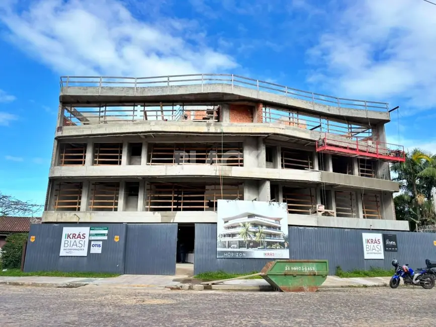 Foto 1 de Cobertura com 2 quartos à venda, 184m2 em Torres - RS