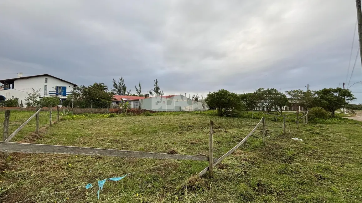 Terreno / Lote à venda, 304m2 em Torres - RS - imagem 2 Foto 2 de Terreno / Lote à venda, 304m2 em Torres - RS