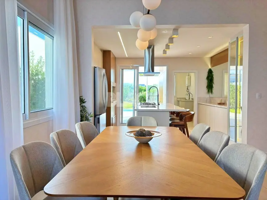 Foto 9 de Casa de Condomínio com 3 quartos à venda, 274m2 em Torres - RS