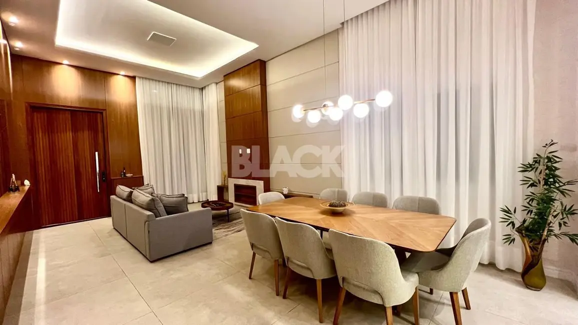 Casa de Condomínio com 3 quartos à venda, 274m2 em Torres - RS - imagem 3 Foto 3 de Casa de Condomínio com 3 quartos à venda, 274m2 em Torres - RS