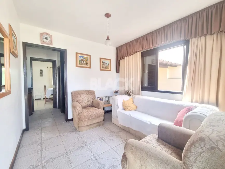 Casa com 3 quartos à venda, 200m2 em Torres - RS - imagem 8 Foto 8 de Casa com 3 quartos à venda, 200m2 em Torres - RS