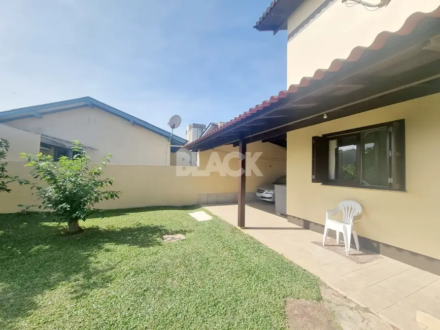 Casa com 3 quartos à venda, 200m2 em Torres - RS - imagem 4 Foto 4 de Casa com 3 quartos à venda, 200m2 em Torres - RS