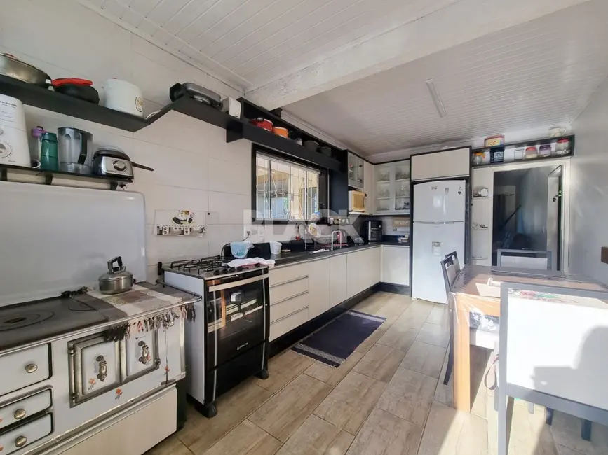 Casa com 3 quartos à venda, 384m2 em Torres - RS - imagem 7 Foto 7 de Casa com 3 quartos à venda, 384m2 em Torres - RS