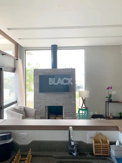 Foto 3 de Casa com 3 quartos à venda, 141m2 em Passo De Torres - SC