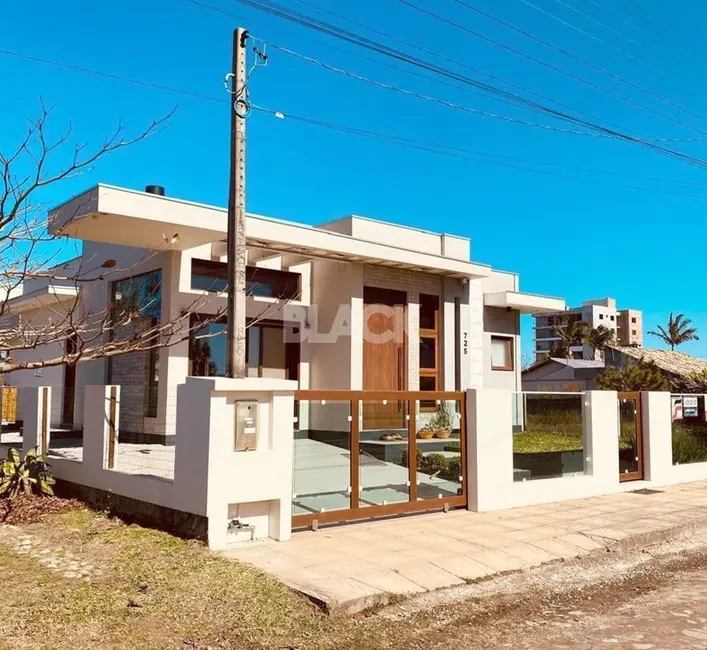 Foto 1 de Casa com 3 quartos à venda, 141m2 em Passo De Torres - SC