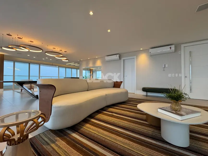 Apartamento com 4 quartos à venda, 296m2 em Torres - RS - imagem 6 Foto 6 de Apartamento com 4 quartos à venda, 296m2 em Torres - RS