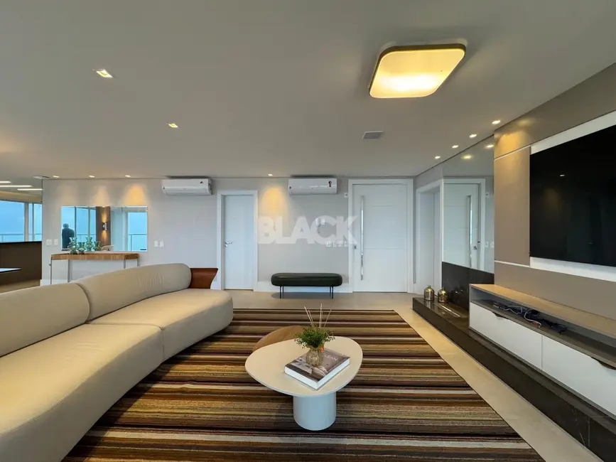 Apartamento com 4 quartos à venda, 296m2 em Torres - RS - imagem 5 Foto 5 de Apartamento com 4 quartos à venda, 296m2 em Torres - RS