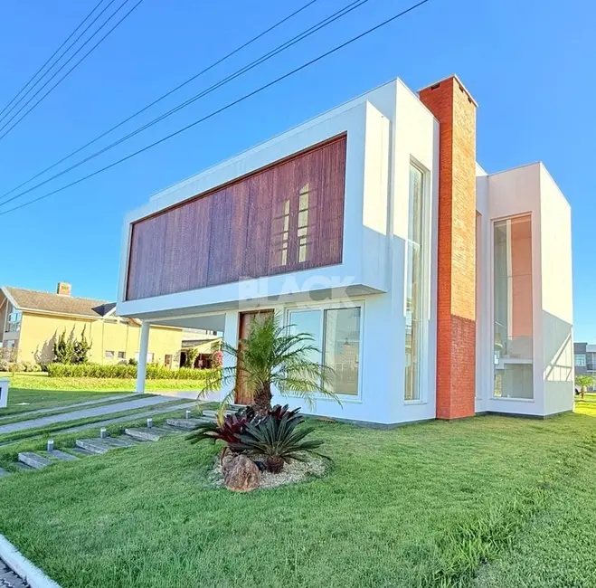 Foto 2 de Casa de Condomínio com 4 quartos à venda, 367m2 em Centro, Passo De Torres - SC