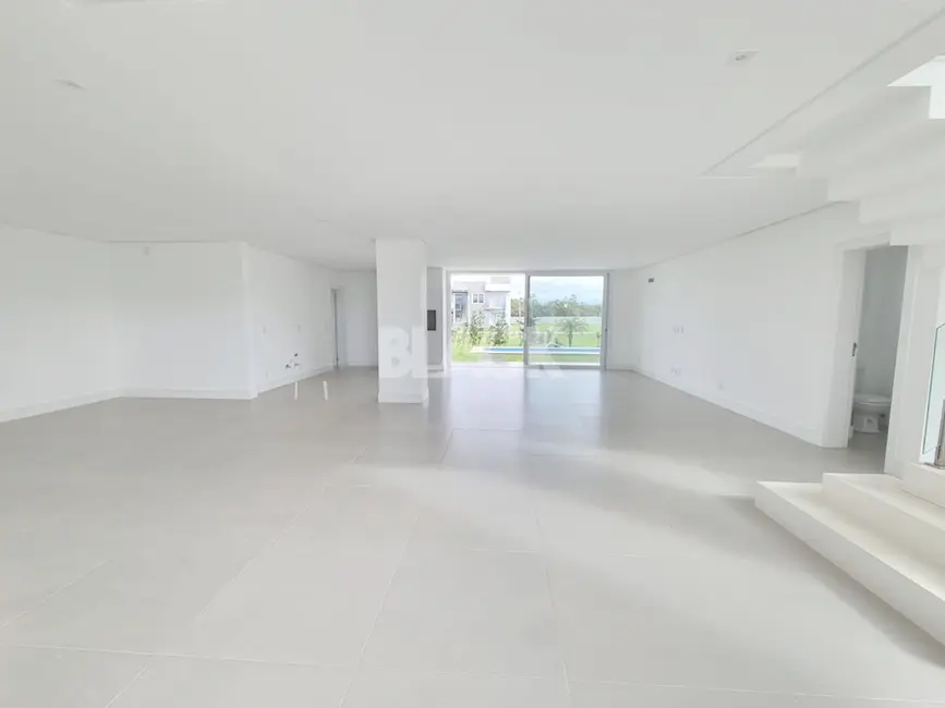 Foto 8 de Casa de Condomínio com 4 quartos à venda, 367m2 em Centro, Passo De Torres - SC