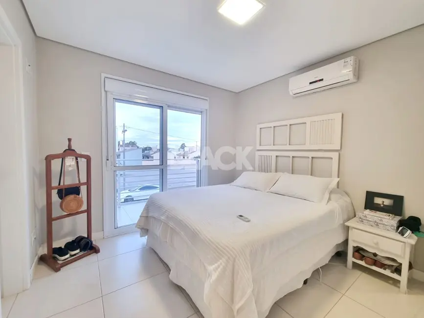 Foto 9 de Casa com 2 quartos à venda, 80m2 em Centro, Passo De Torres - SC