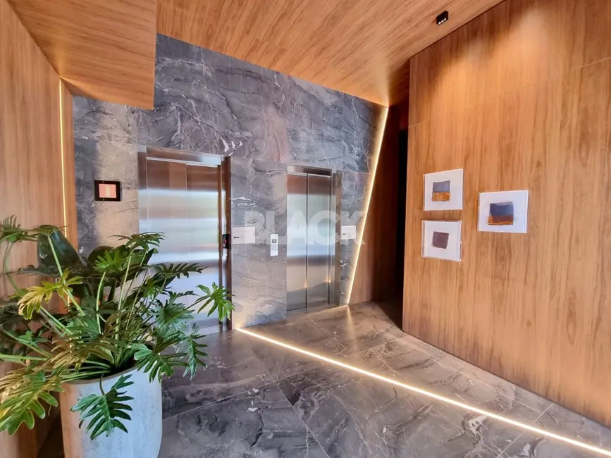 Apartamento com 3 quartos à venda, 143m2 em Torres - RS - imagem 2 Foto 2 de Apartamento com 3 quartos à venda, 143m2 em Torres - RS